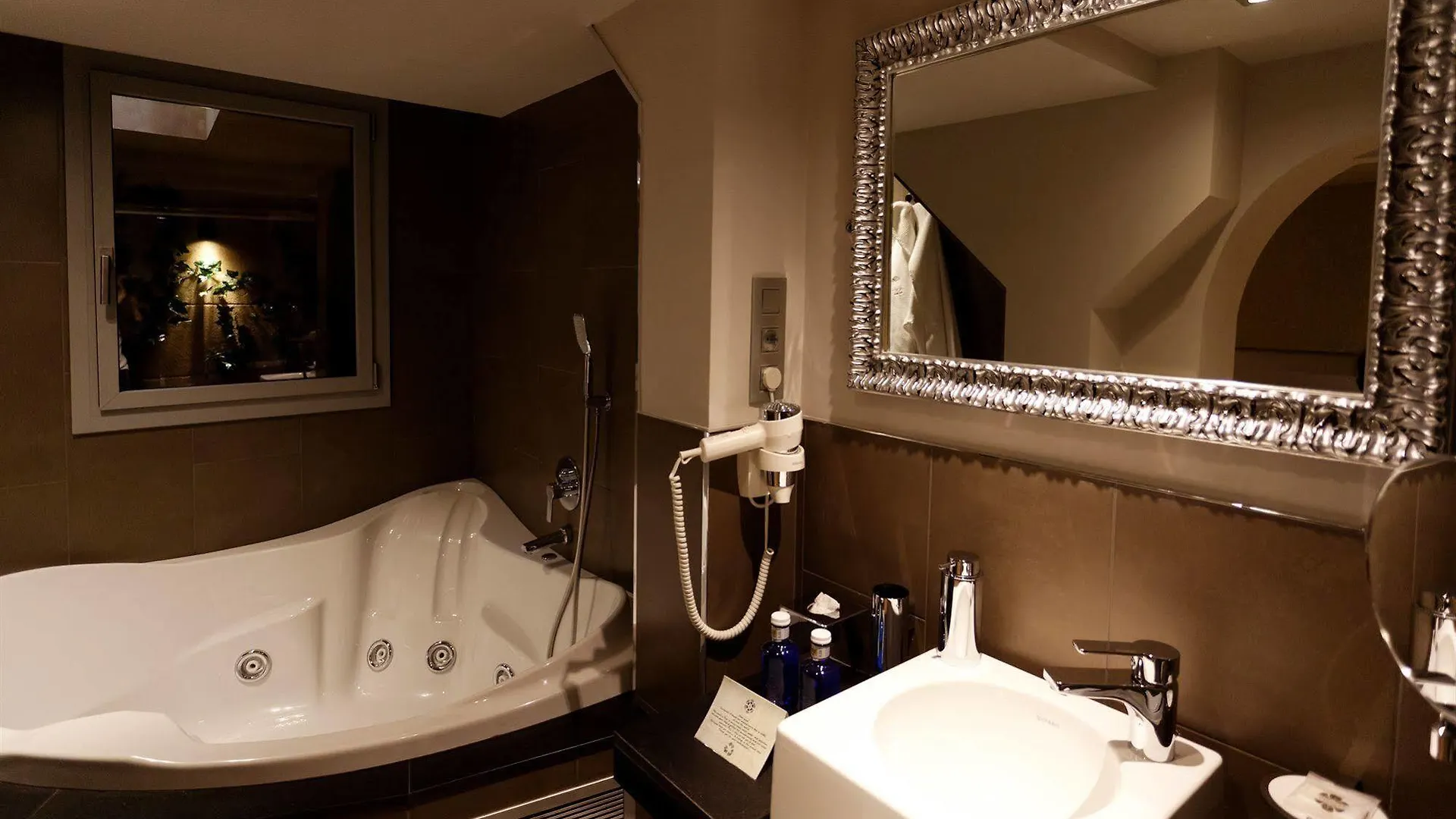 ***  Vasanta Powered By Sonder Hotel Barcelona Spain